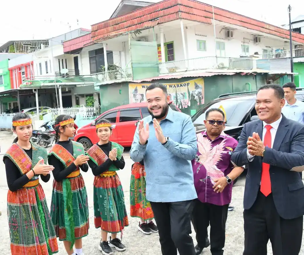 wali-kota-padang-apresiasi-kontribusi-hkbp-di-usia-75-tahun