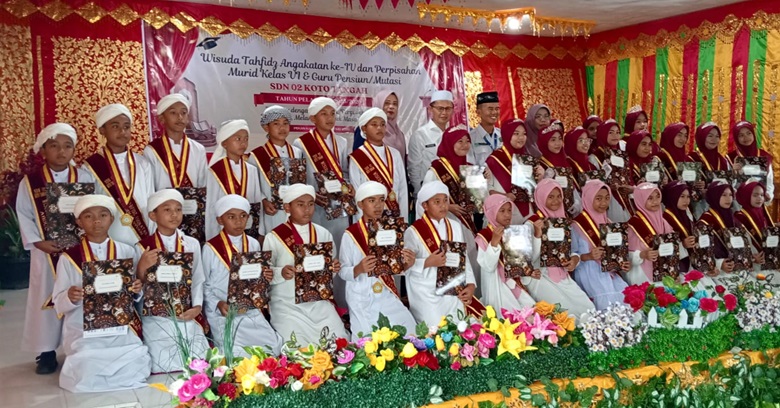 32-murid-sdn-02-koto-tangah-tilatang-kamang-ikuti-wisuda-tahfizh