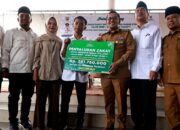 Baznas Tanah Datar Salurkan Bantuan Pendidikan bagi 198 Mahasiswa