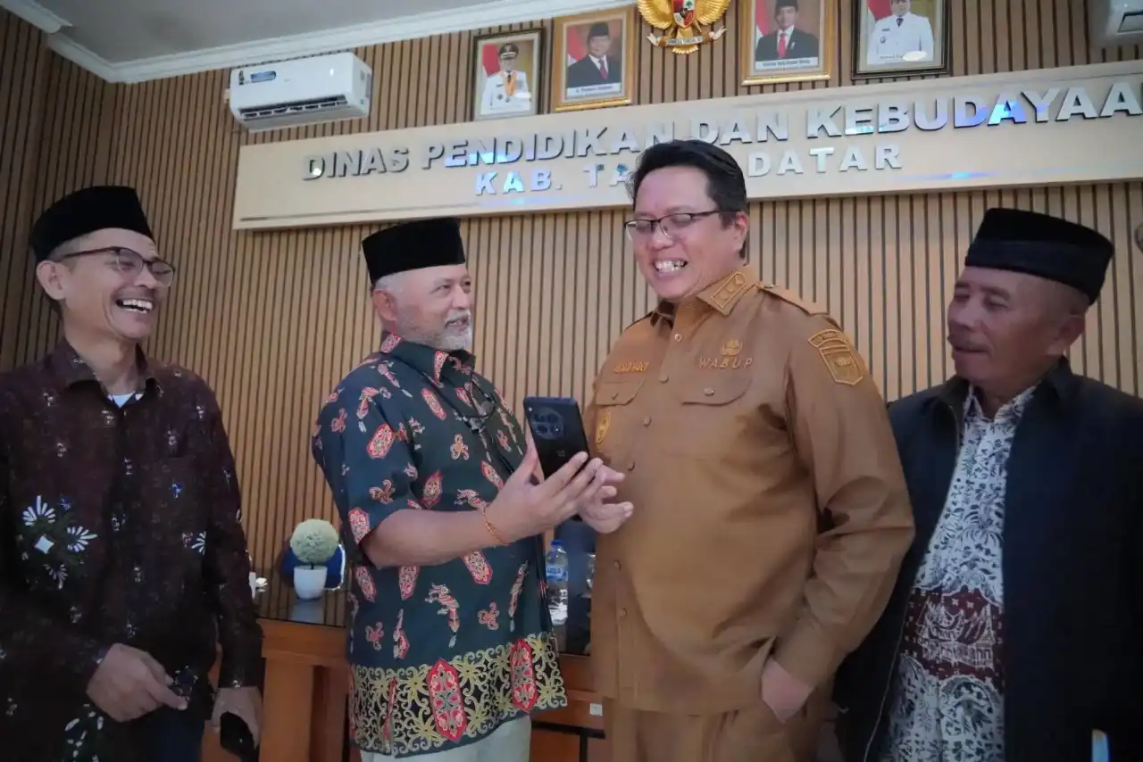 pemkab-tanah-datar-dukung-pembangunan-rumah-gadang-di-texas