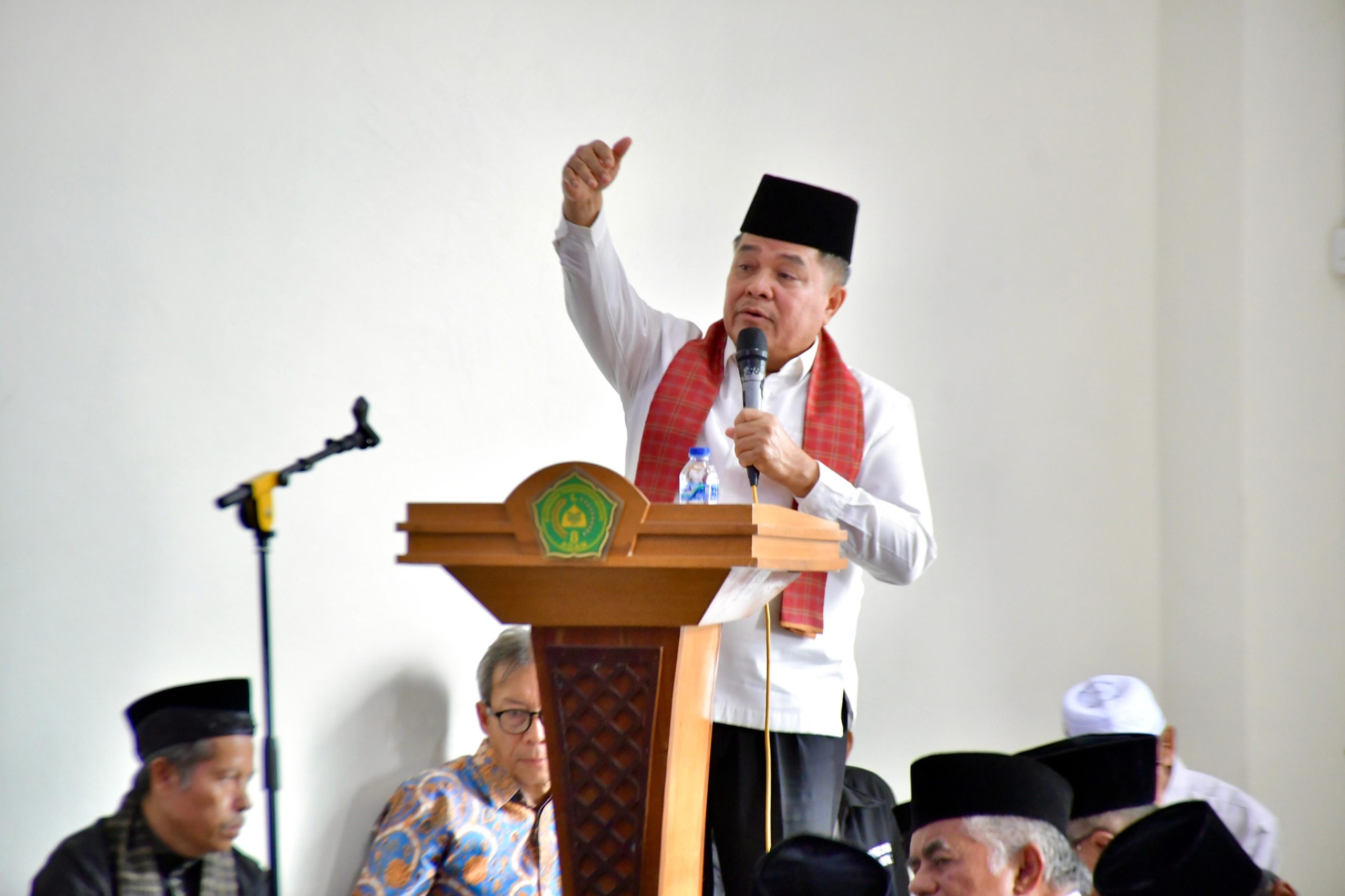 bupati-agam-hadiri-khatam-al-qur’an-majelis-bundo-kanduang-panampuang-malaysia-dan-one-day-one-juz-surau-ka’bah