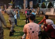 Satpol PP Padang Tertibkan Pedagang di Trotoar Jalan Khatib Sulaiman