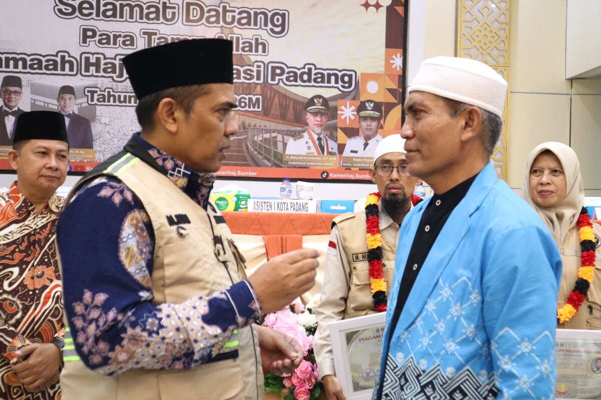jemaah-haji-korban-banjir-terima-bantuan-dana-dari-pemerintah-uni-emirat-arab