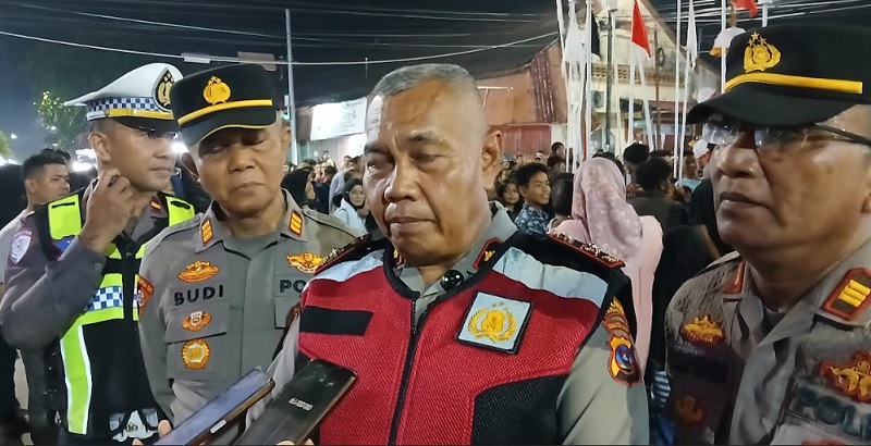 prosesi-maarak-jari-jari-tabuik-berlangsung-aman-dan-lancar
