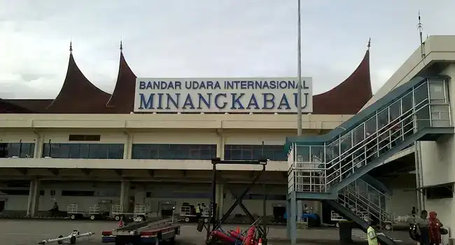 penerbangan-umrah-langsung-padang–jeddah-kembali-mudahkan-jemaah-sumbar