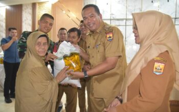 Pemkot Pariaman Salurkan Bantuan Pangan Bagi 9.938 Keluarga Penerima Manfaat