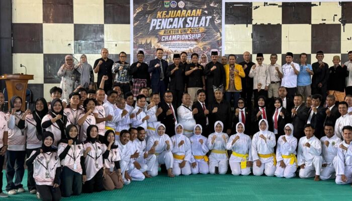 Ratusan Pesilat Unjuk Kebolehan dalam Kejurnas Pencak Silat Rektor UNP 2026