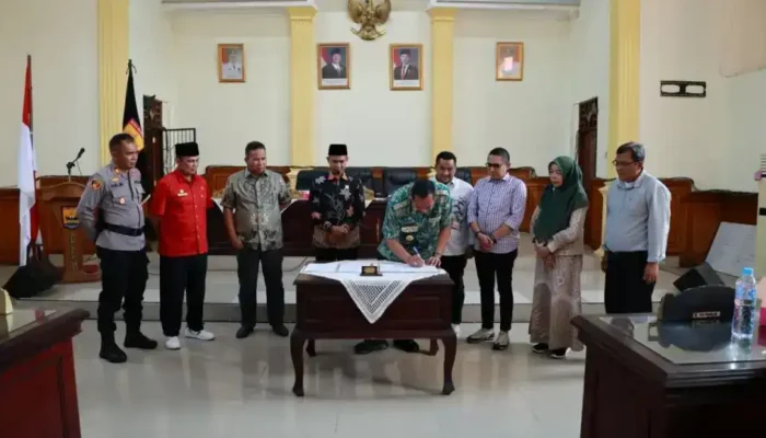 DPRD dan Pemko Pariaman Sahkan Perda Kawasan Tanpa Rokok