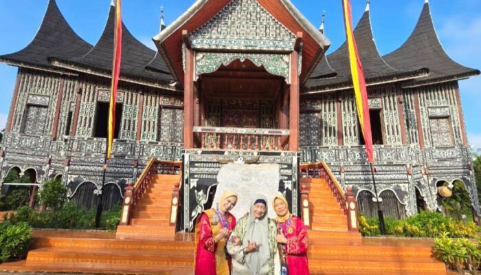 Bundo Kanduang Sedunia Perkuat Peran Jaga Adat dan Alam Minangkabau