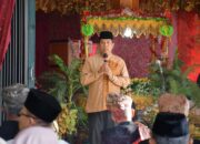 12-santri-mdta-sawah-dangka-diarak-naik-bendi,-sekda-agam:-khatam-al-qur’an-fondasi-mewujudkan-generasi-madani