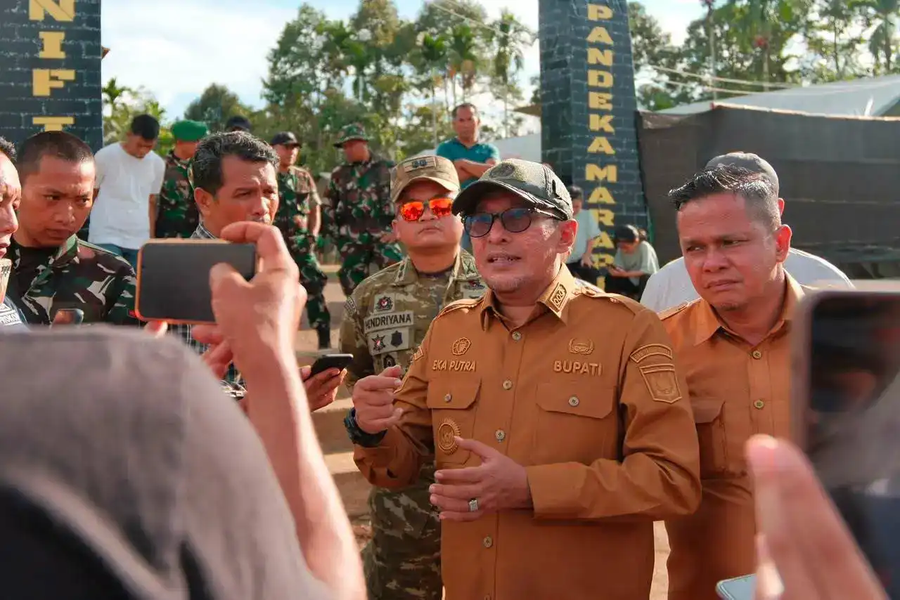 lindungi-lahan-warga,-bupati-tanah-datar-sesuaikan-lokasi-pembangunan-yonif