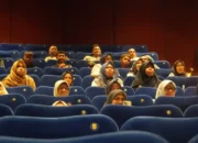 TP PKK Padang Panjang Ajak Anak Disabilitas Nonton Bareng di Bioskop