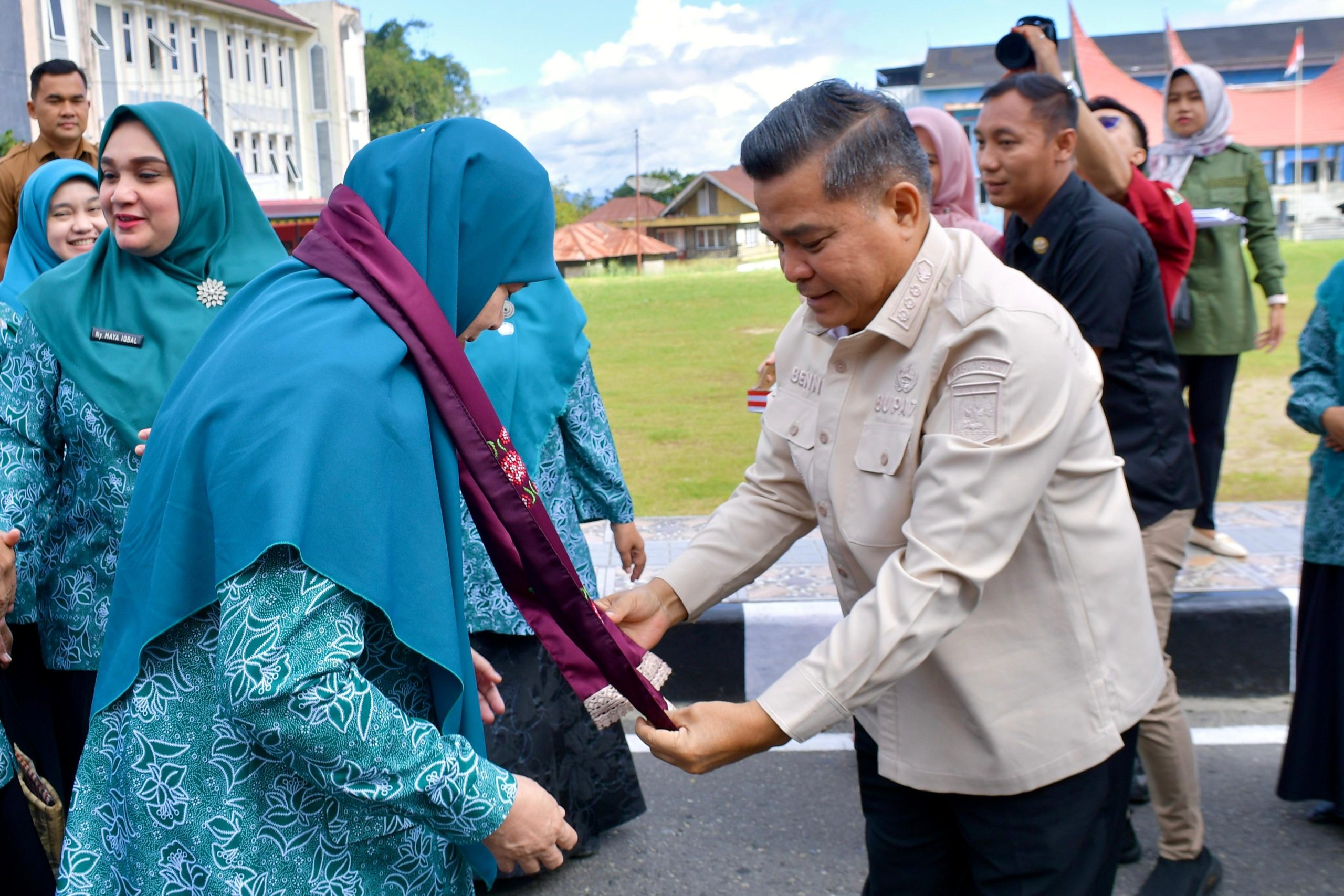 bupati-agam-sambut-tim-penilai-gerakan-pkk-tingkat-provinsi-sumbar-di-sungai-pua
