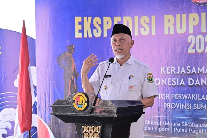mahyeldi-lepas-ekspedisi-rupiah-berdaulat-2026-ke-mentawai,-perkuat-layanan-keuangan-di-daerah-3t
