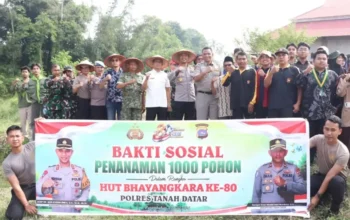Polres Tanah Datar Tanam Seribu Pohon Mitigasi Banjir Bandang