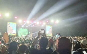 Warga Padang Padati Konser Haddad Alwi Sambut Tahun Baru Islam