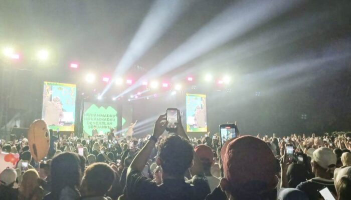 Warga Padang Padati Konser Haddad Alwi Sambut Tahun Baru Islam