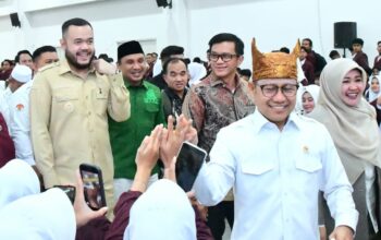 Muhaimin Iskandar Lepas Ribuan Mahasiswa KKN UIN-IB untuk Membangun Negeri