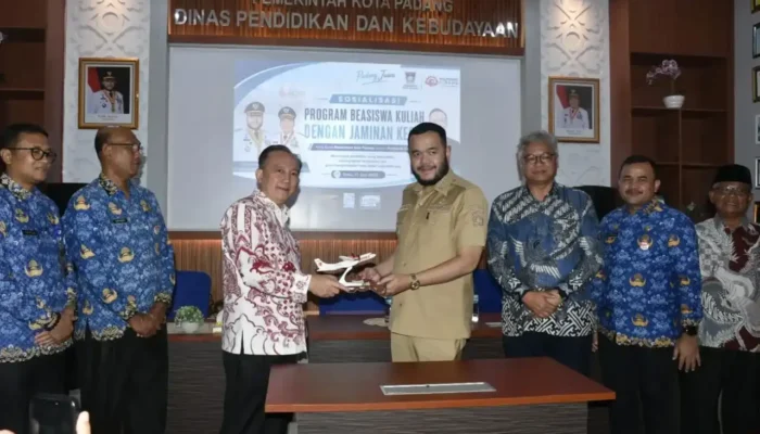 Pemko Padang Gandeng Politeknik Kirana Buka Beasiswa dan Jaminan Kerja