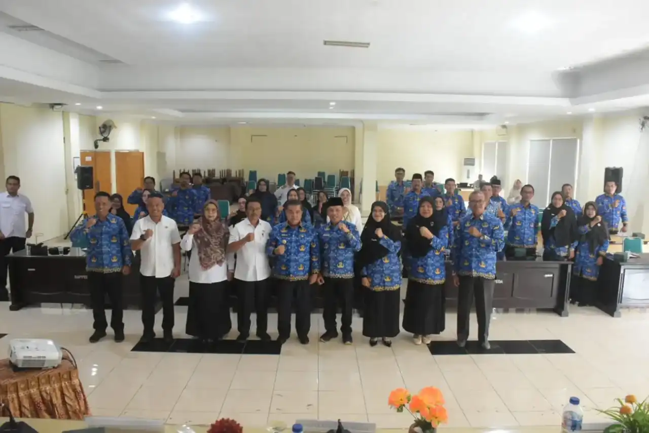 bupati-agam-optimalkan-sinergi-pusat-daerah-untuk-bangkitkan-sektor-pertanian
