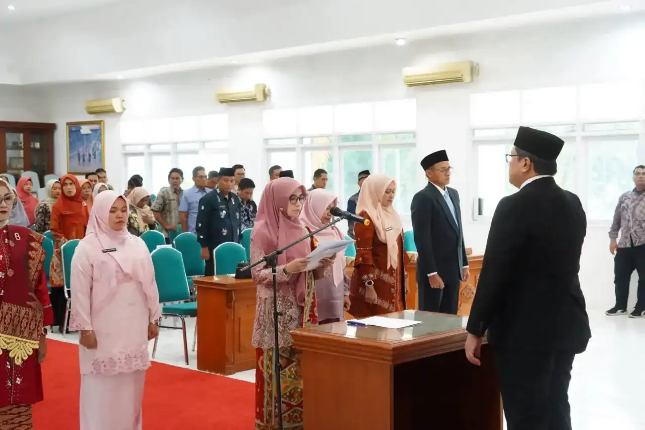 wabup-tanah-datar-lantik-tujuh-pejabat-manajerial