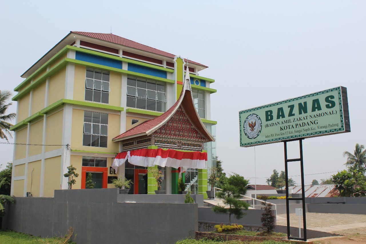 baznas-padang-buka-beasiswa-binaan-untuk-mahasiswa-kurang-mampu