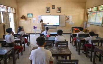 Pemerataan Kualitas Pendidikan, Kemendikdasmen Percepat Digitalisasi Sekolah di Teluk Bintuni