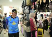 libur-sekolah,-mahyeldi-ajak-wisatawan-jaga-kebersihan-pasar-ateh-dan-jam-gadang