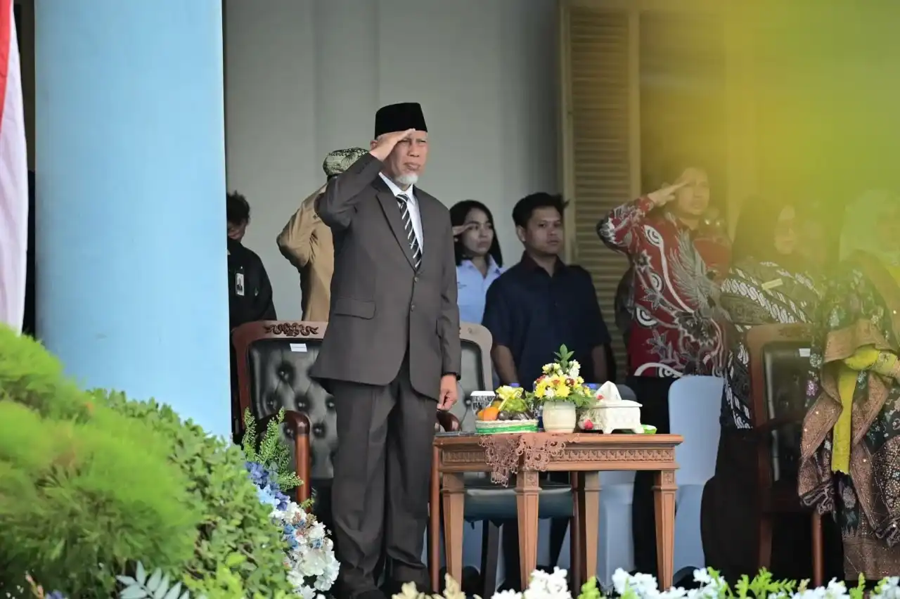 gubernur-mahyeldi-ajak-polri-perkuat-kolaborasi-bangun-sumbar-di-hut-bhayangkara-80