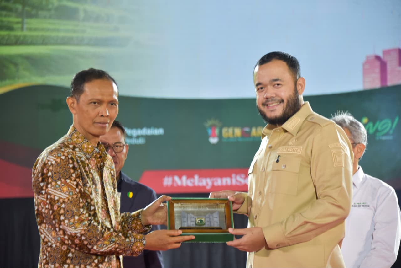 fadly-amran-dorong-kolaborasi-mitigasi-bencana-dalam-ceo-talk-unand-dan-pt-pegadaian