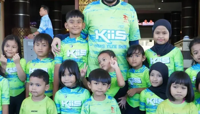Wali Kota Padang Lepas Kontingen Atlet KIIS Menuju Pariaman Open 2026