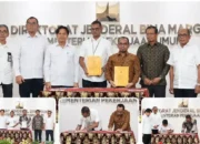 pulihkan-konektivitas,-hutama-karya-tangani-perbaikan-jalan-bencana-aceh-dan-sumbar