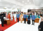 tingkatkan-kinerja-birokrasi,-bupati-tanah-datar-lantik-12-pejabat-baru