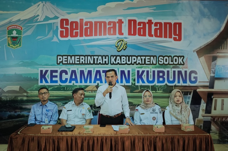 wabup-solok-motivasi-calon-penerima-bantuan-usaha-korban-bencana