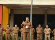 pimpin-apel-gabungan,-bupati-agam-ajak-asn-perkuat-semangat-kerja-dan-ibadah