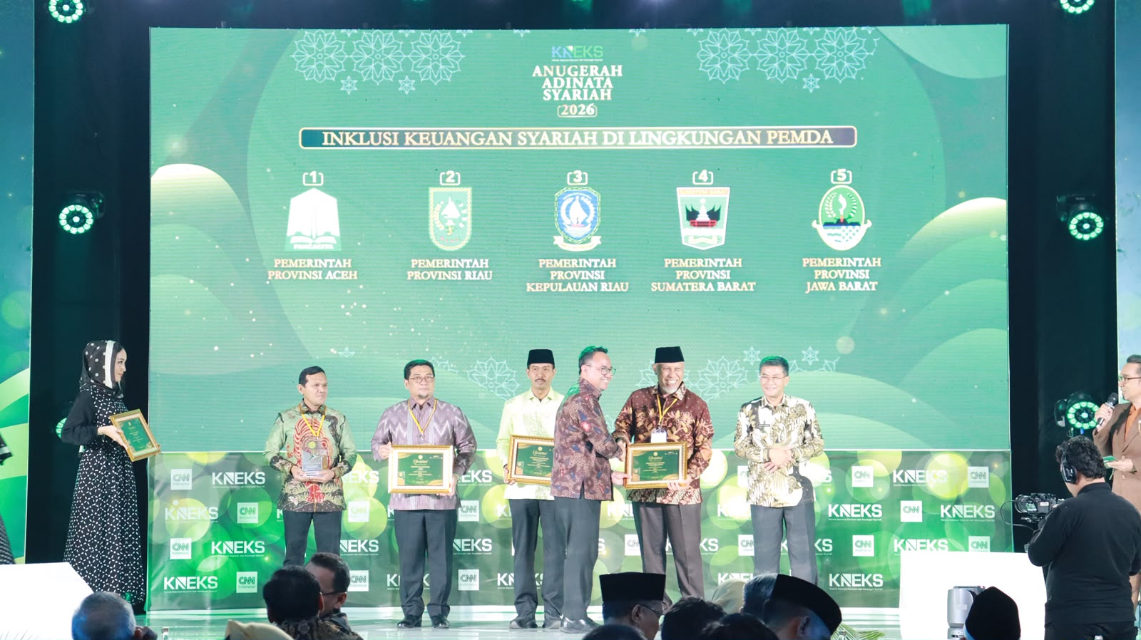 sumbar-borong-tiga-penghargaan-nasional-pada-ajang-anugerah-adinata-syariah-2026