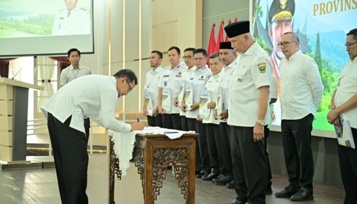 Gubernur Mahyeldi Tetapkan 166 Ribu Hektare Lahan Pertanian untuk Jaga Ketahanan Pangan