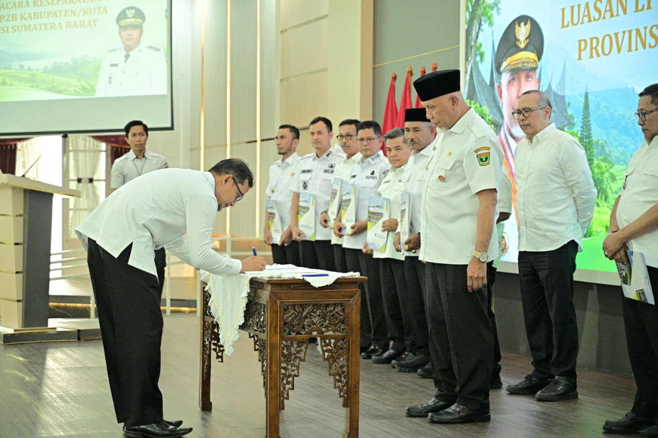 sumbar-tetapkan-166-ribu-hektare-lp2b,-lampaui-target-nasional-ketahanan-pangan