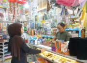 pasar-pusat-padang-panjang-diserbu-pembeli-jelang-tahun-ajaran-baru-2026