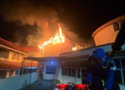 gedung-inspektorat-dan-bapenda-kota-padang-terbakar,-kerugian-diperkirakan-rp1,8-miliar