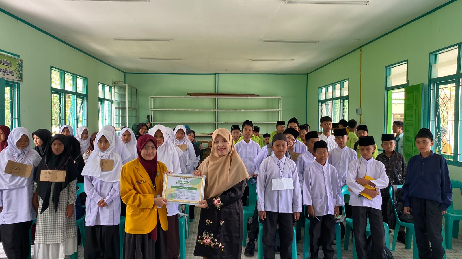 120-santri-tingkat-mts-dan-ma-ponpes-muallimin-muhammadiyah-pakan-sinayan-ikuti-pelatihan-literasi