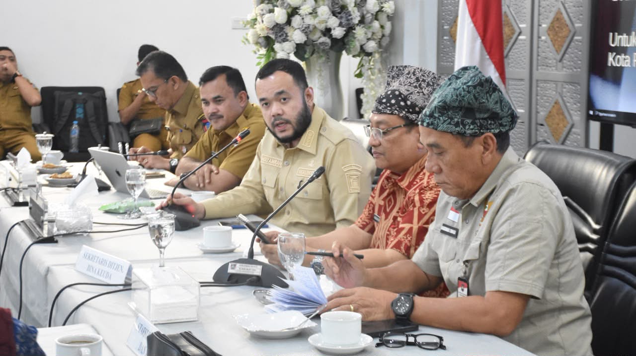 fadly-amran-kebut-mitigasi-bencana,-dana-rp371,85-miliar-siap-digunakan-bangun-infrastruktur-padang