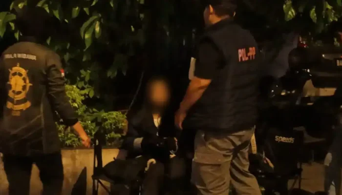 Satpol PP Padang Tertibkan Warung Penjual Minuman Beralkohol Tanpa Izin