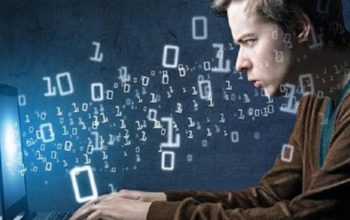 Integrasi AI Mengubah Peran Programmer Menjadi Perancang Sistem yang Strategis