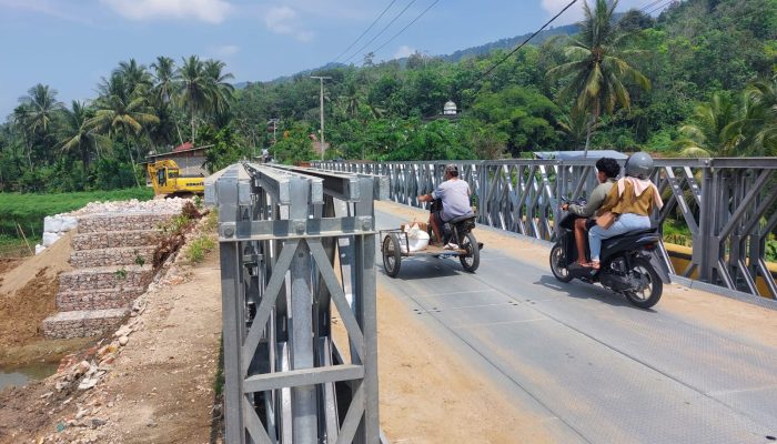 Pemprov Sumbar Bangun Jembatan Bailey, Akses Jalan Tanah Datar-Sijunjung Kembali Normal