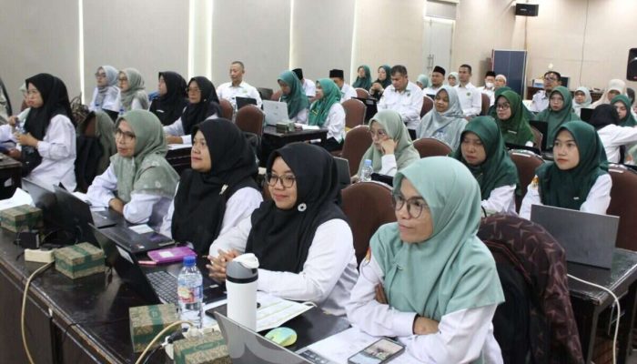 Kemenag Tanah Datar Pacu Kualitas Data Madrasah Lewat Bimtek EMIS GTK