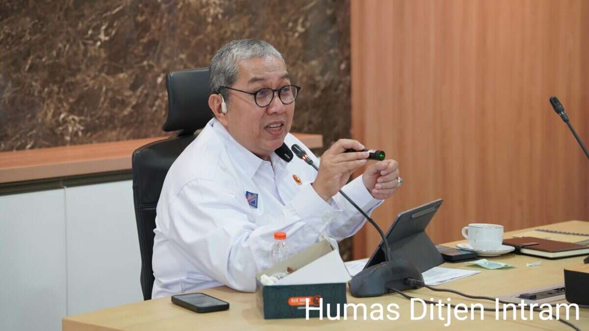 Focus Group Discussion (FGD) Penguatan Tata Kelola Logistik Nasional melalui Harmonisasi Kebijakan dan Sinergi Penyelenggaraan Transportasi di kantor Ditjen Intram, Jakarta, Selasa (21/7).