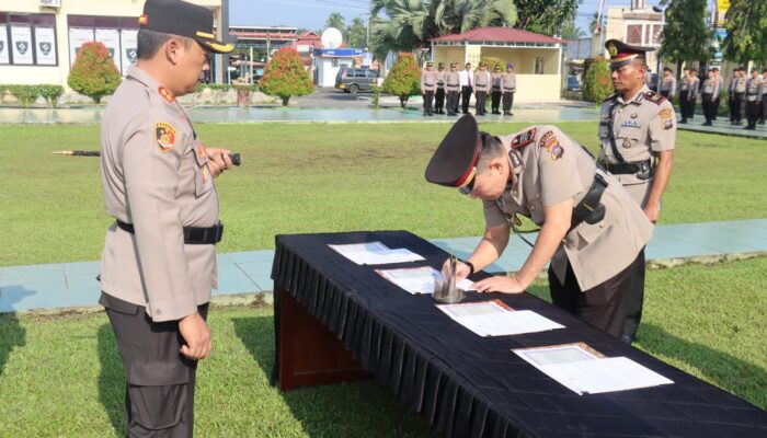 Kapolres Pasaman Barat Pimpin Sertijab Pejabat Utama dan Kapolsek Baru