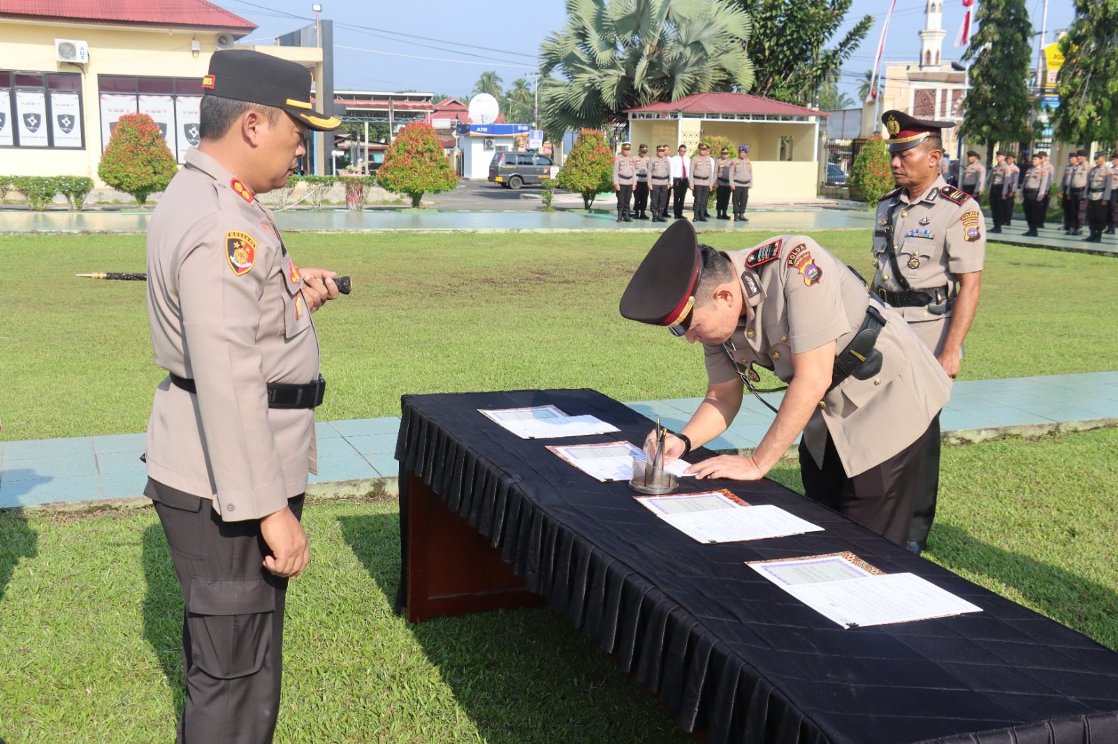 kapolres-pasaman-barat-pimpin-serah-terima-jabatan-pju-polres-dan-kapolsek-sungai-beremas