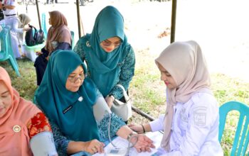 Pemkab Agam Ajak Warga Sitalang Kelola Lahan dan Cek Kesehatan